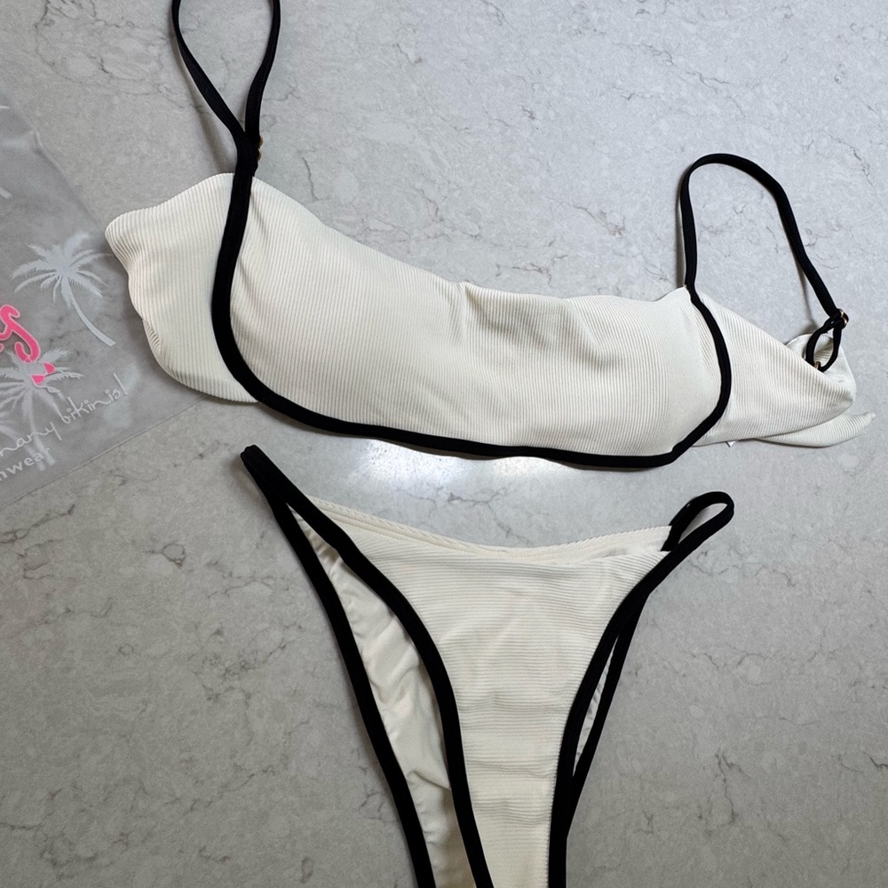 L*Space Ribbed Jay Bikini Bottom - Picture 3 of 7